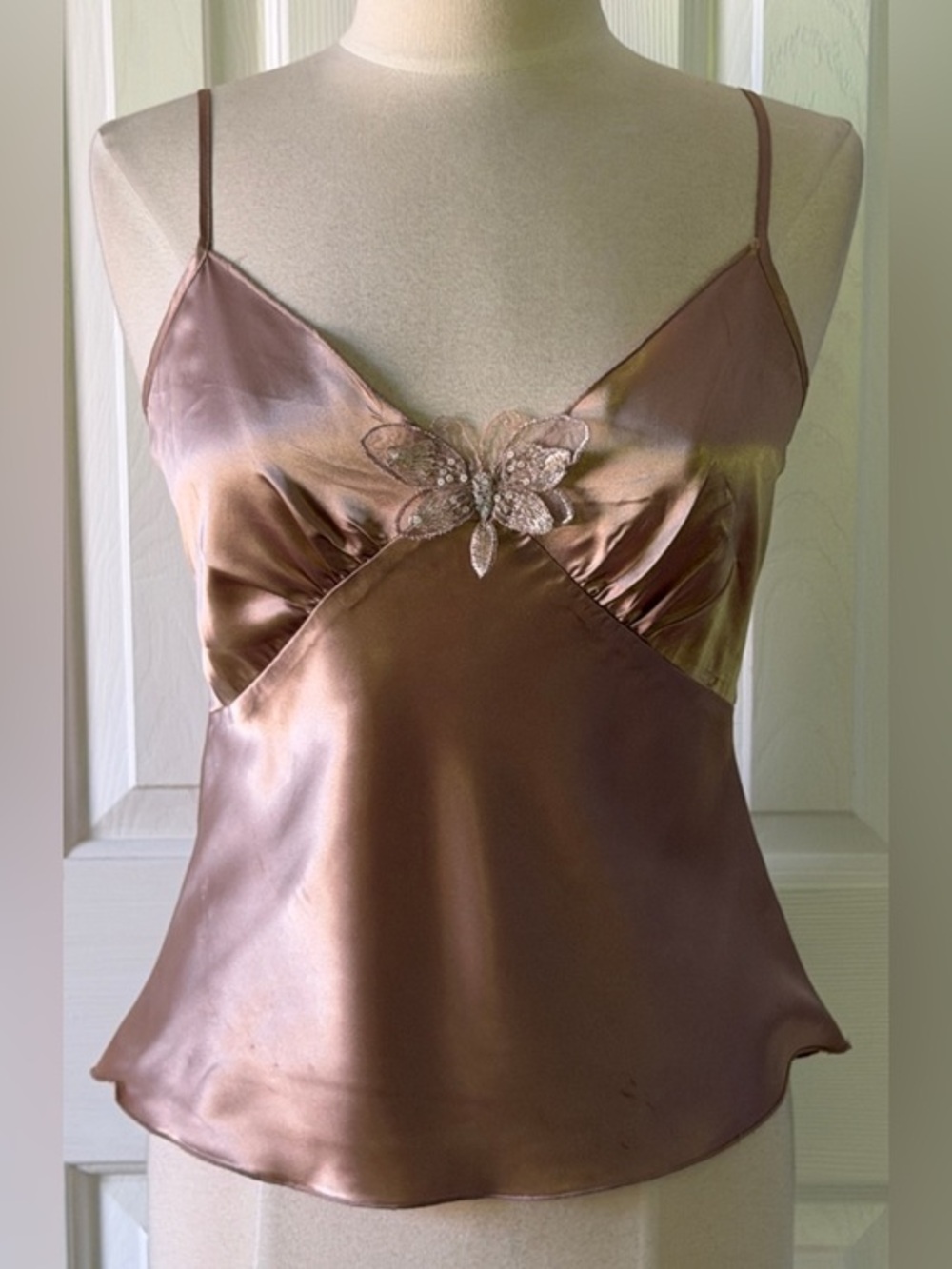 Forever 21 Champagne Taupe Satin Camisole Top Butterfly Detail Size Large